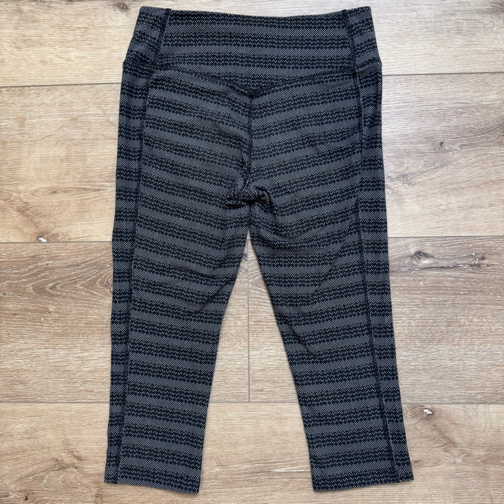 Like New Nike Dri-Fit Black Athletic Leggings Elastic Waist Size Small - Picture 8 of 16
